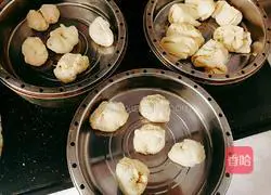 Illustration of how to make milky sesame rolls 16