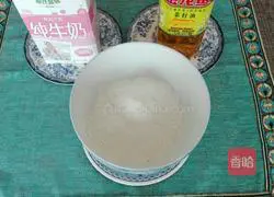 Milk Illustration of how to make steamed buns 1