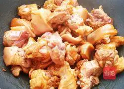 Illustration of how to make braised pig's trotters with soy sauce that is worth a lot of money 6