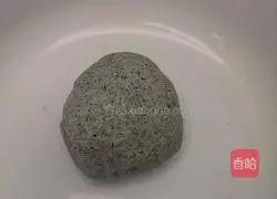 Illustration of how to make black sesame steamed buns 11