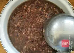 Illustration of how to make beef and carrot buns 8