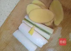 Illustration of how to make large bone soup 2