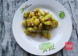 Illustration of how to make fruit lotus root starch soup 3