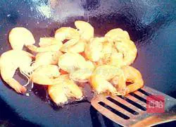 Illustration of how to make spicy squid and shrimp 9