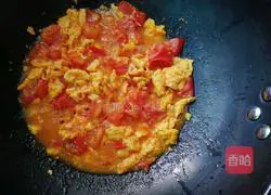 Illustration of how to make egg tomato noodles 5
