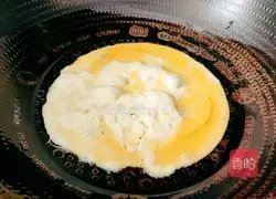 Illustration of how to make tomato, egg and meatball soup 10