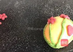 Illustration of how to make icing on the cake 14