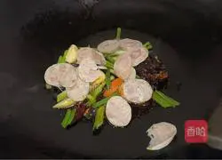 Illustration of how to make spicy fried instant noodles 9