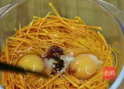 Illustration of how to make heart pumpkin cake 5