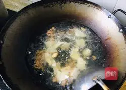 Illustration of how to make sea rice, cabbage and tofu soup 4