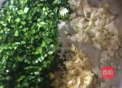 Illustration of how to make shrimp wontons 9