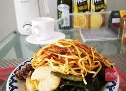 Illustration of how to make braised noodles with potatoes, beans, kelp and beef 8