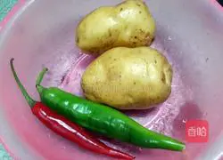 Illustration of how to make vinegar-coated potato shreds 1