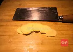 Illustration of how to make crucian carp and tofu soup 6