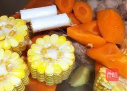 Illustration of how to make carrot, potato and corn soup 3