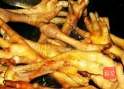 Braised Illustration of how to make chicken feet 3