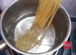 Illustration of how to make meat sauce pasta 6