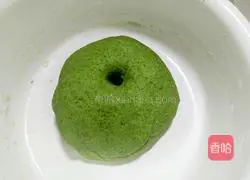 How to make green leaf bean paste buns Illustration 6