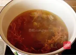 Cordyceps Flower Pork Ribs Soup Recipe Illustration 8