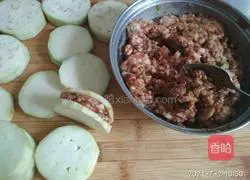 Illustration of how to steam eggplant boxes 8