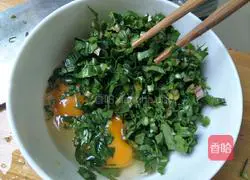 Illustration of how to make dandelion egg soup 3