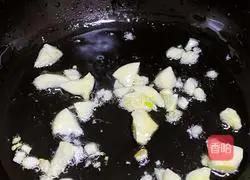 Illustration of Korean spicy cabbage and fat beef soup pot 3