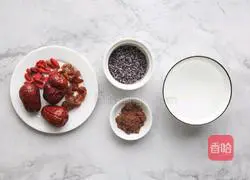 Illustration of how to make blood glutinous rice to nourish blood rice paste 1