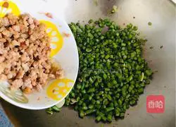 Illustration of how to make stir-fried minced meat with olives, green beans and green beans that you will never tire of eating 7