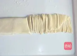 Clear soup Illustration of how to make hand-made shrimp noodles 13