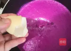 Illustration of how to make dragon fruit cake 2