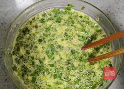 Illustration of how to make leek and egg pancakes 8