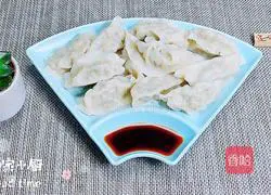 Illustration of how to make three fresh dumplings with chives and moss 14