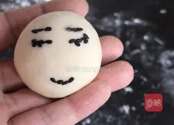 Illustration of how Zhu Bajie carries his wife on his back 12