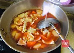 Illustration of how to make borscht at home 9