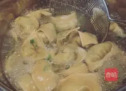 Illustration of how to make chive wontons 8