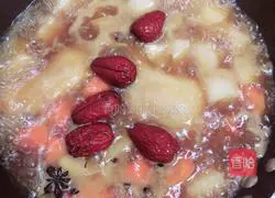 Illustration of how to make healthy radish duck soup 12