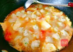 Illustration of how to make tomato and egg meatball soup 19