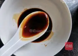 Illustration of making noodles with scallion oil 10