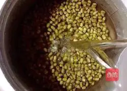 Illustration of how to make sugar-free crystal mung bean paste 5