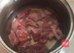 Carrot, corn and pork bone soup recipe 3