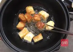 Illustration of how to make golden steamed buns 11