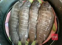 Illustration of how to make steamed fish 8