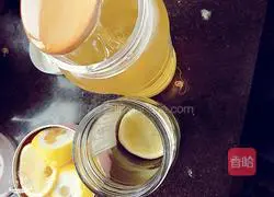 Honey Lemon Recipe Illustration 2