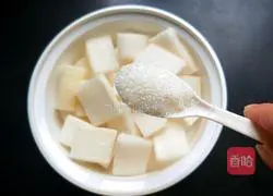 Illustration of how to make lemon pickled pepper and radish 5