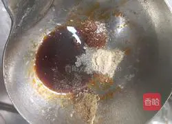 Illustration of how to make fried instant noodles 5