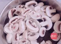 Chicken Breast Creamy Mushroom Soup Recipe Illustration 3