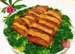 Illustration of how to make taro braised pork 17