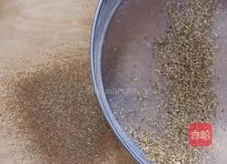 Illustration of how to make gourd and melon steamed dumplings 3