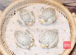 Illustration of how to make fat-headed fish steamed buns 14