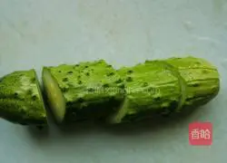 Cucumber and Enoki Mushroom Soup Recipe Illustration 2